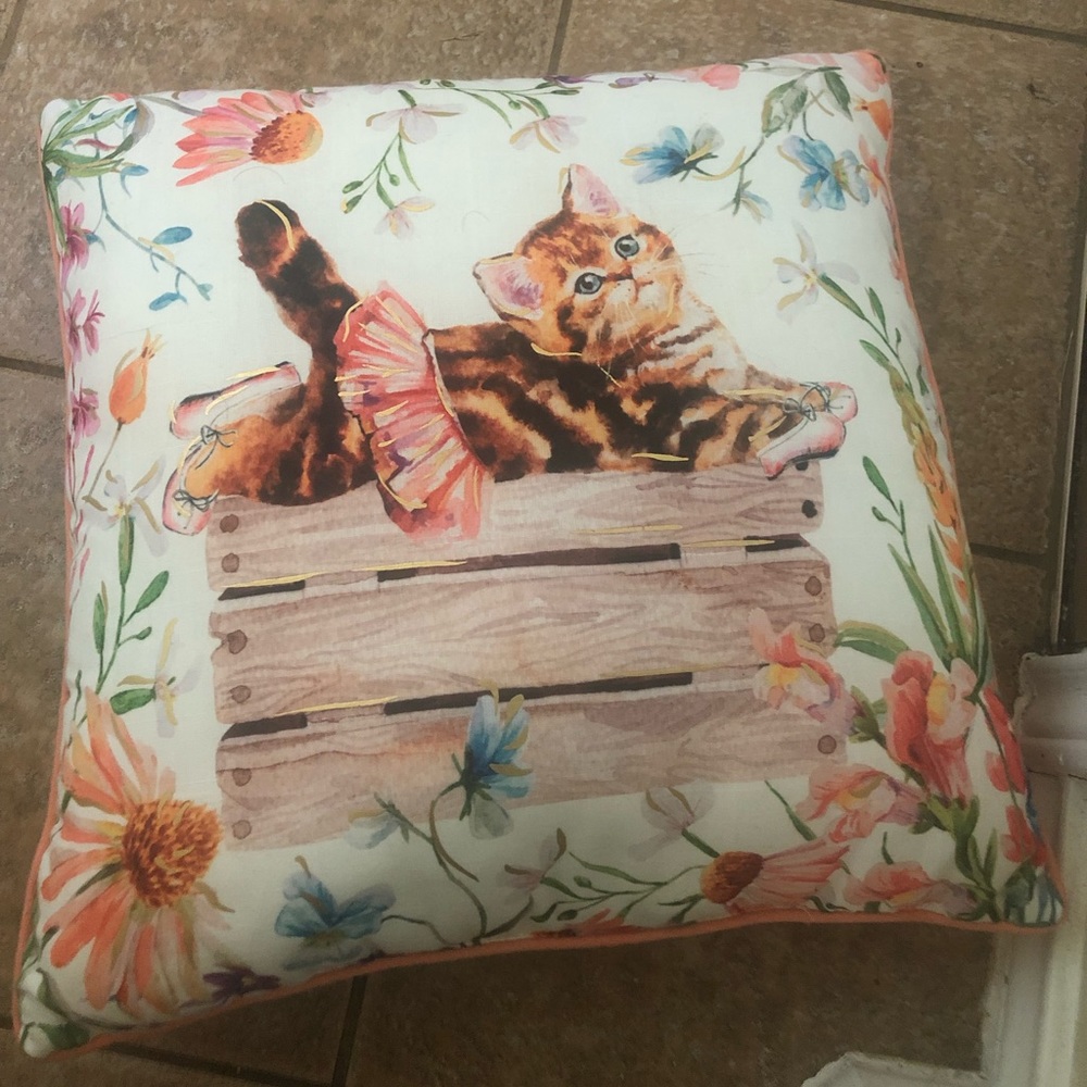 Cute cat decorative pillow